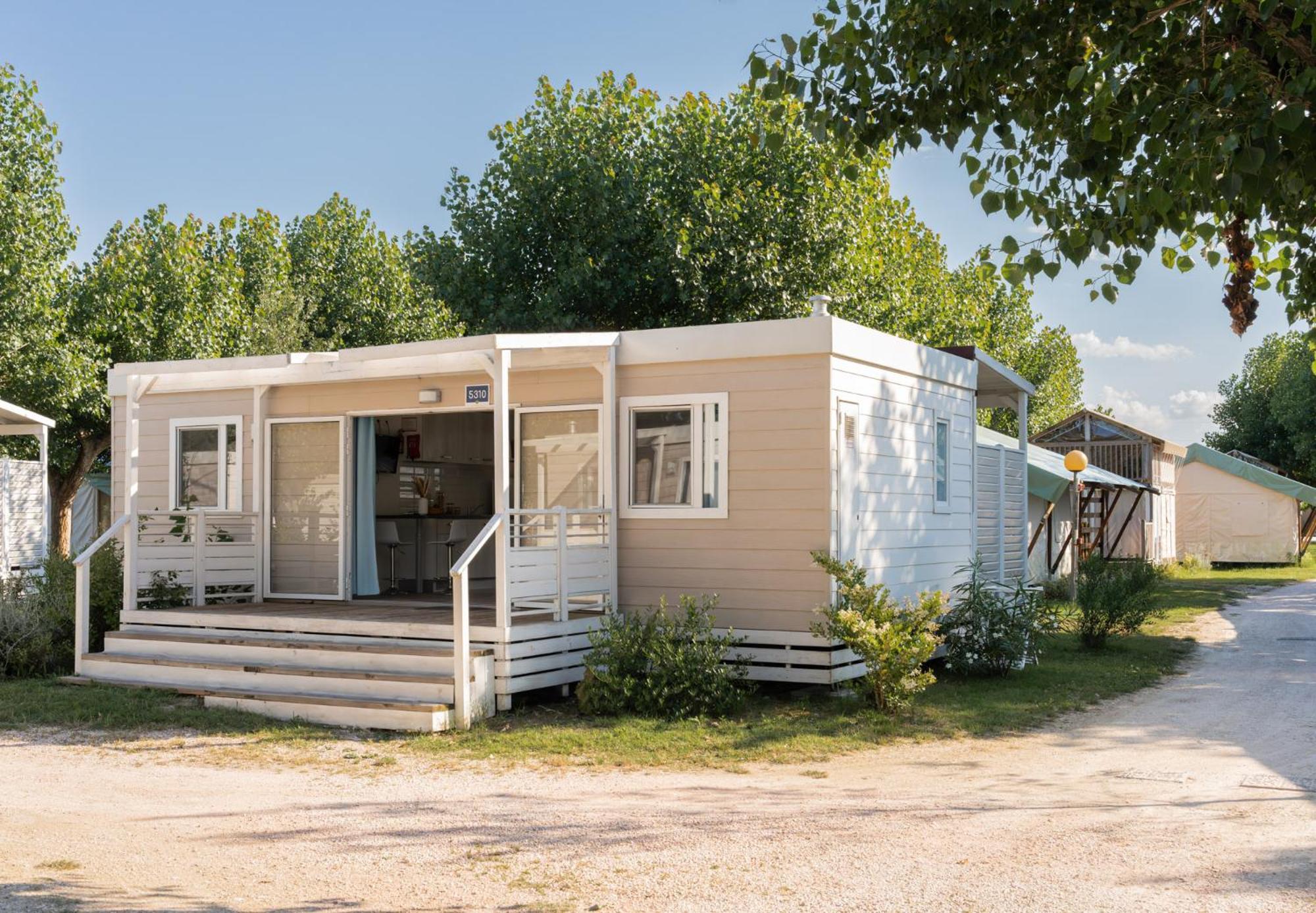Superior Mobile Home Large